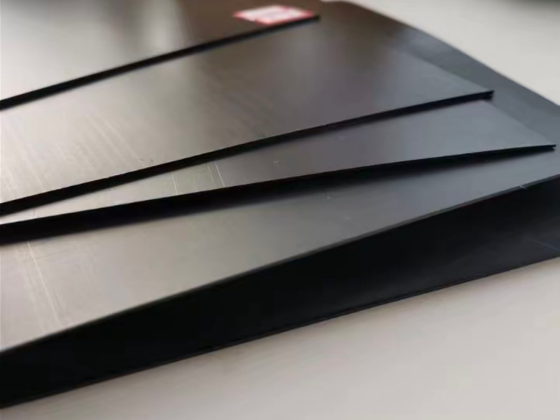 Геомембрана из полиэтилена высокой плотности (HDPE) для NEOM: 1,5 мм или 2,0 мм?