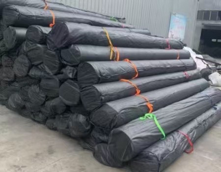 Применение геомембраны HDPE на глиноземном заводе AI Taweelah, Абу-Даби, ОАЭ